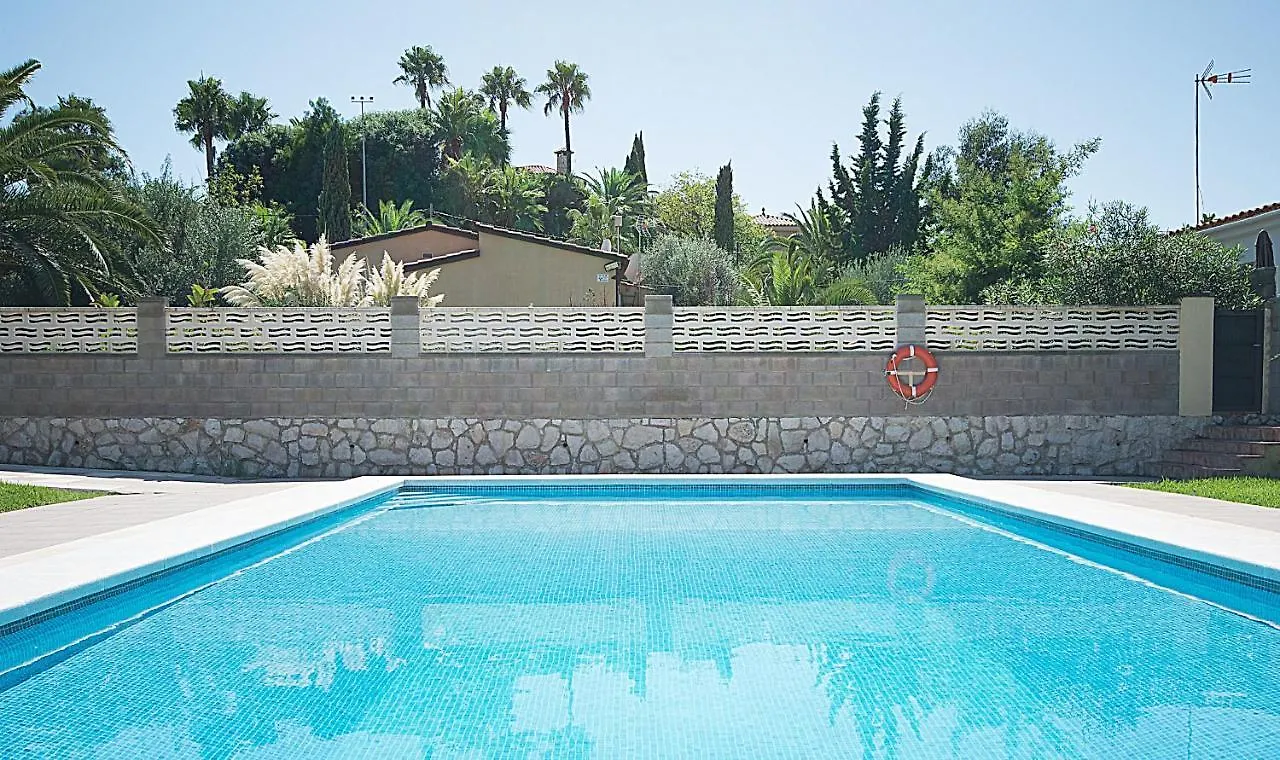 Holiday House Close To Port Aventura, Tarracohomes Salou Apartment