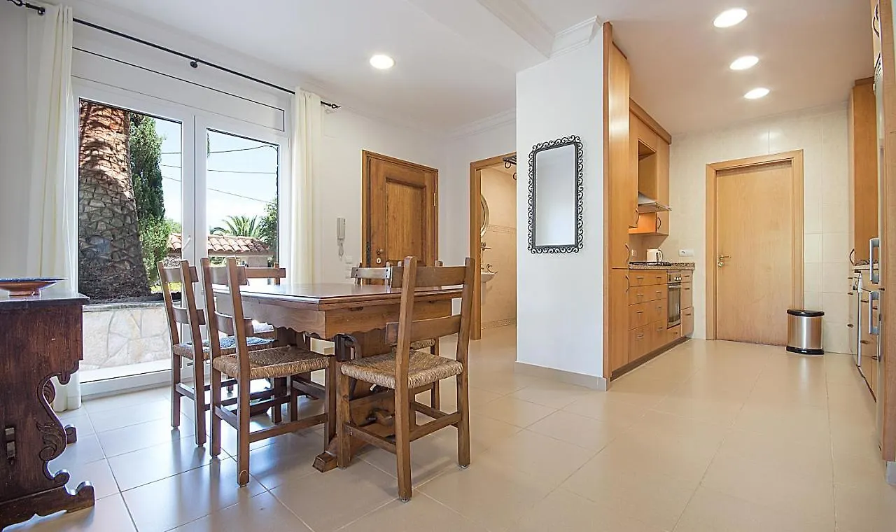Holiday House Close To Port Aventura, Tarracohomes Salou Apartment